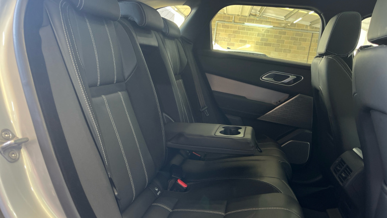 Land Rover Range Rover Velar 2.0 D200 Edition 5dr Auto Diesel Estate